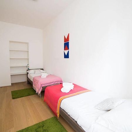 Residence Sara ตรีเอสเต ภายนอก รูปภาพ