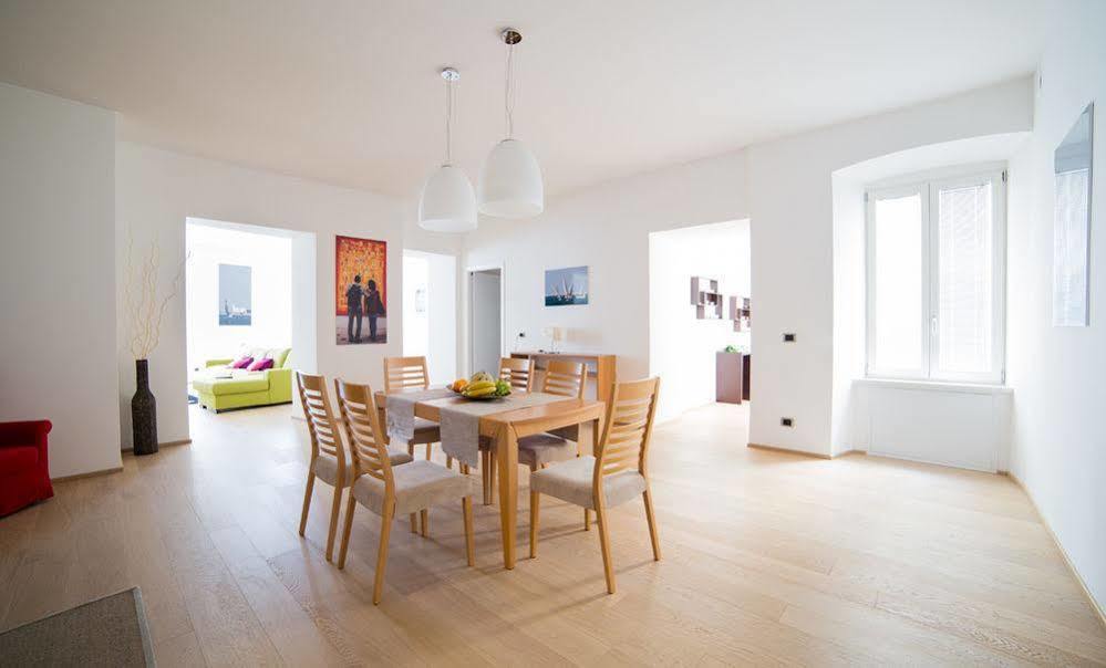 Residence Sara ตรีเอสเต ภายนอก รูปภาพ